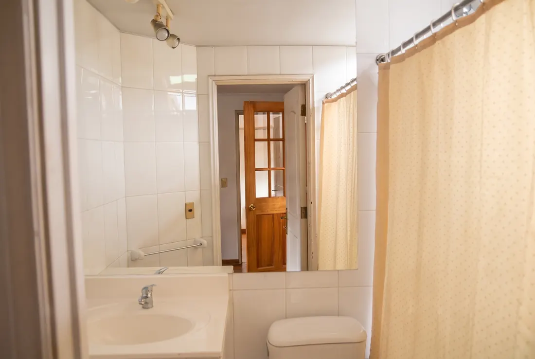 Bano 2do piso · Casa 1, Los Fresnos, Huechuraba
