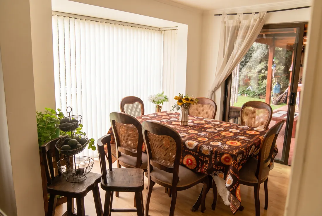 Comedor · Casa 1, Los Fresnos, Huechuraba