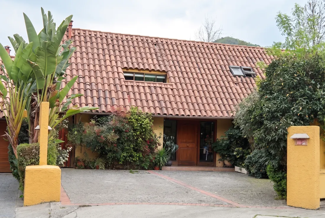 Fachada · Casa 1, Los Fresnos, Huechuraba