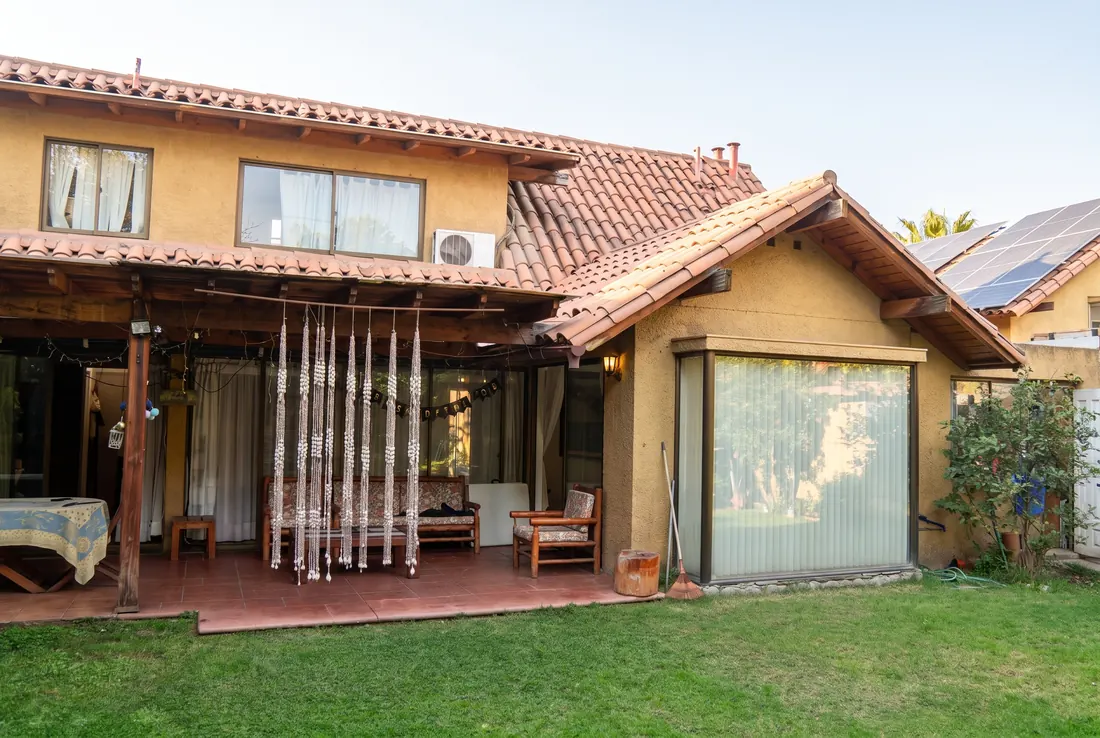 Patio y jardín · Casa 1, Los Fresnos, Huechuraba